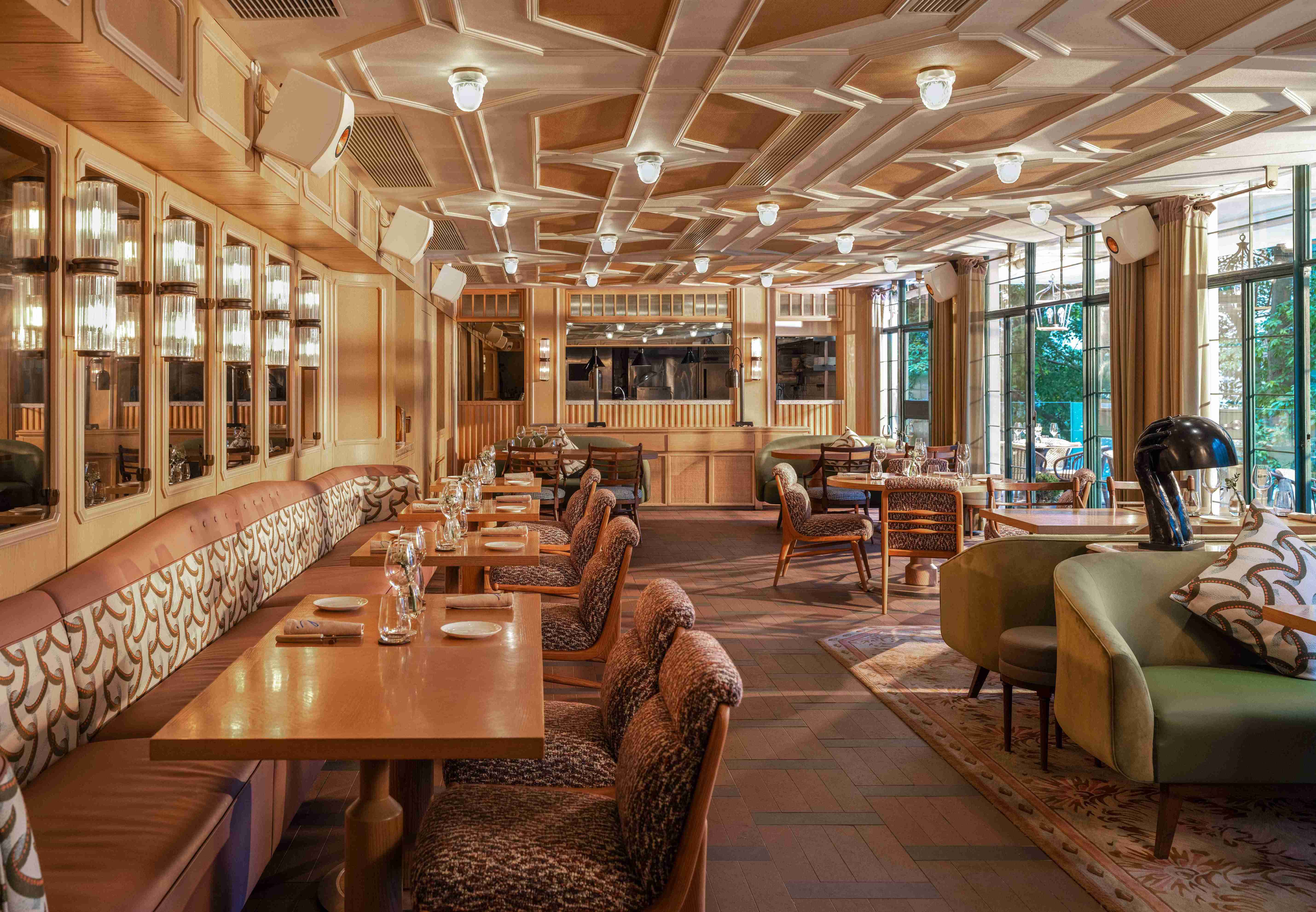 LOUISE Restaurant