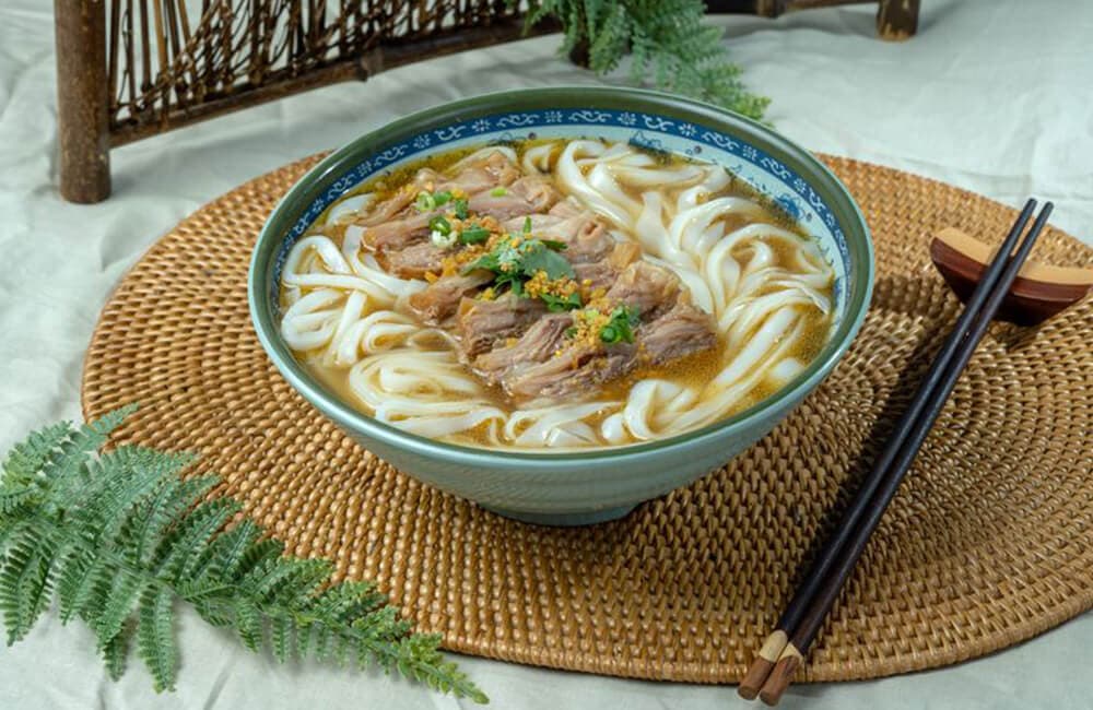 Hong Kong beef brisket flat rice noodles