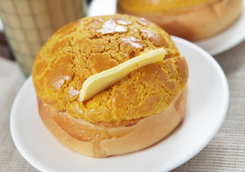 Hong Kong style pineapple bun with butter